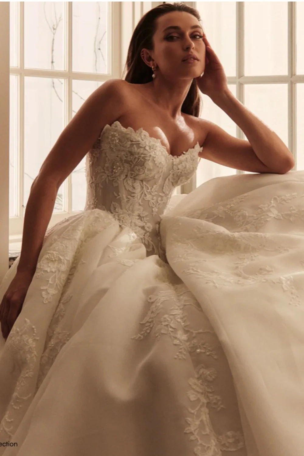 Featured Wedding Dresses
