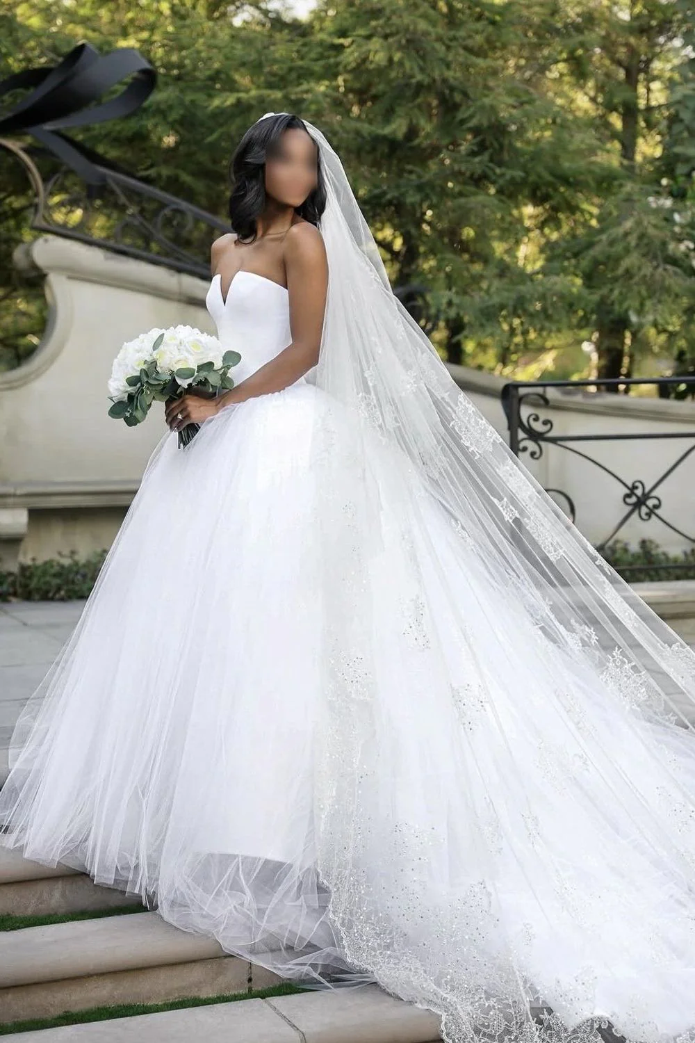 Featured Wedding Dresses